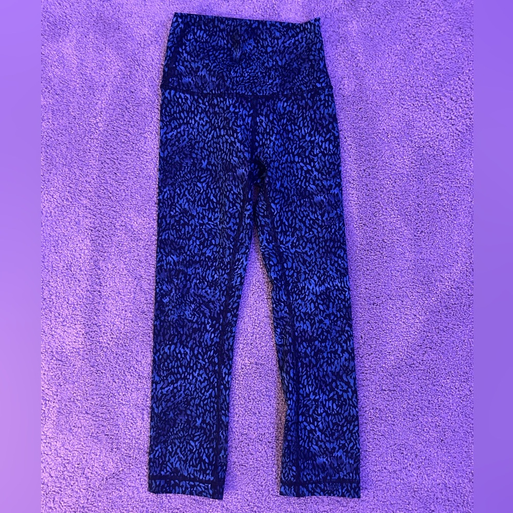 patterned blue 7/8 lululemon leggings